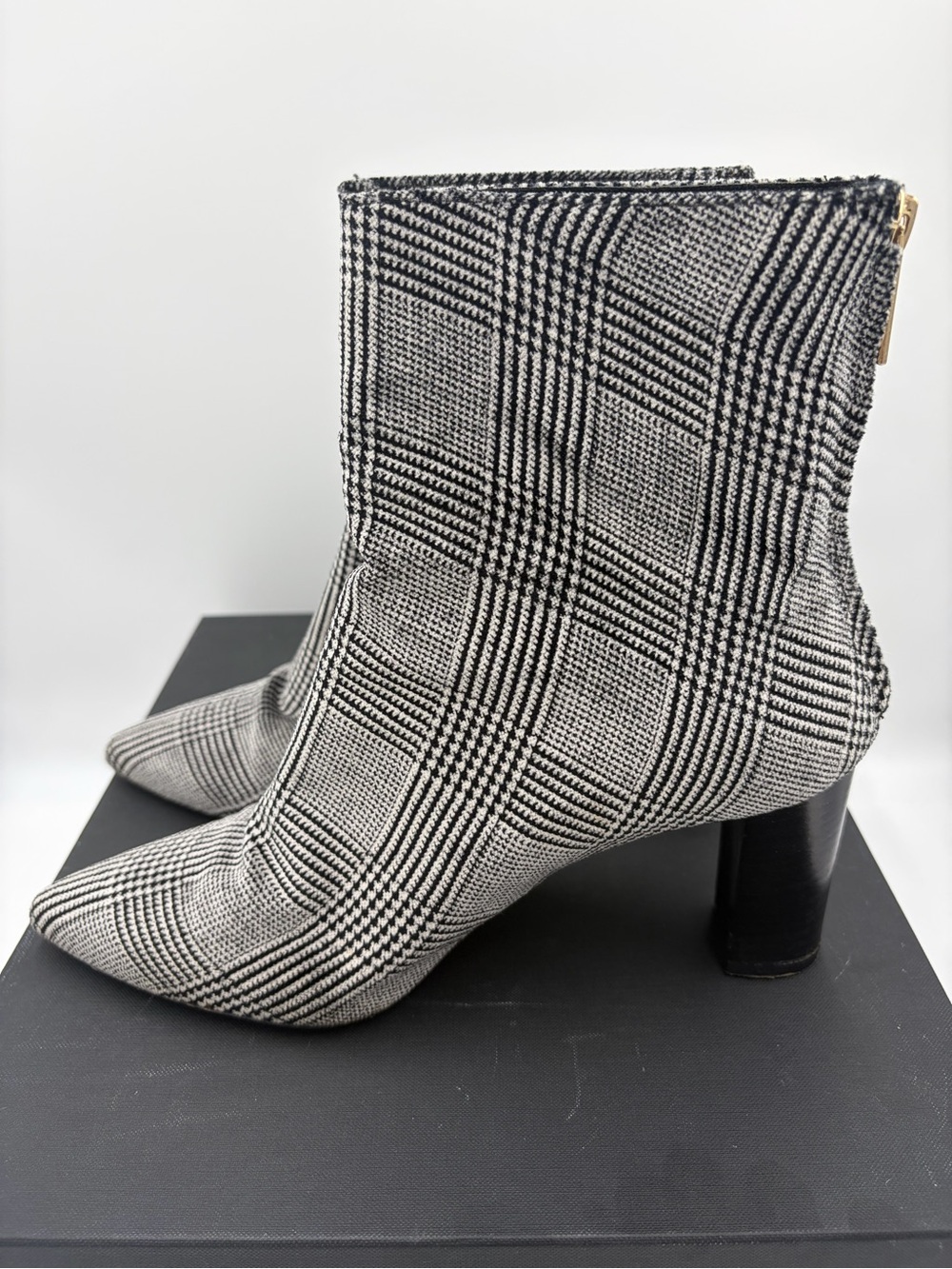 Club Monaco Aaylina Velvet Plaid Pointed-Toe Ankle Boots Heels 38 US 7.5/8